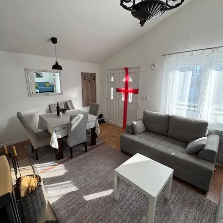 Holiday home Vikend Kuca Planinski Raj *