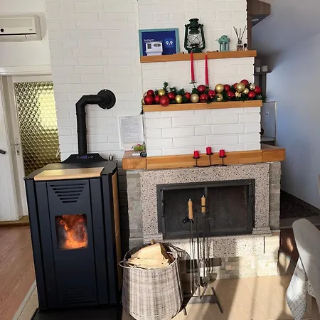 Vikend Kuca Planinski Raj Holiday home Pale